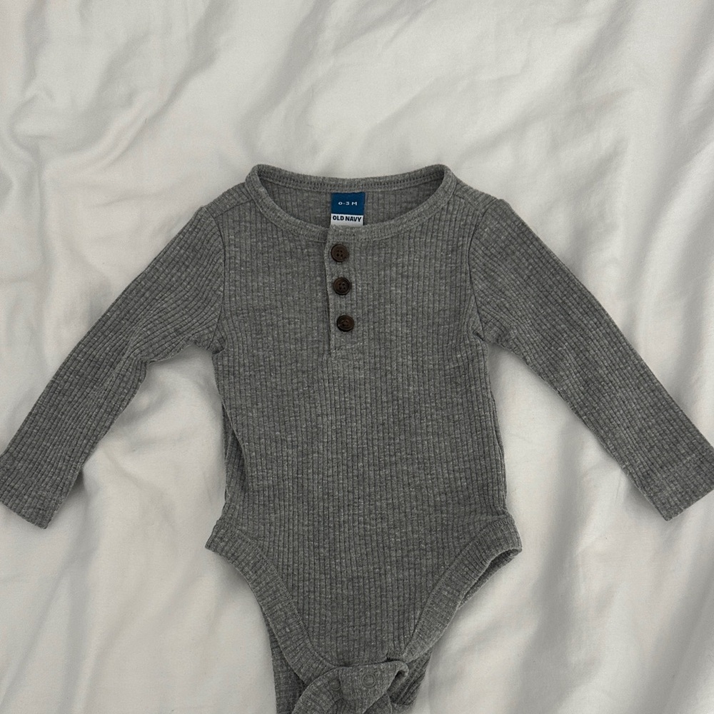 Old Navy Gray Ribbed Long-Sleeve Henley Baby One-Piece